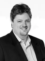 fénykép: parlament.hu Dr. Bárándy Gergely