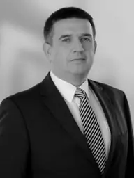 Dr. Becsó Károly