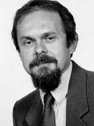 fénykép: parlament.hu Dr. Bogár László