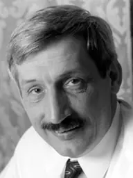 Dr. Csáky András