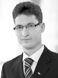 Dr. Cser-Palkovics András
