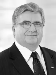 fénykép: parlament.hu Dr. Gyimesi Endre