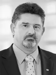 fénykép: parlament.hu Dr. György István