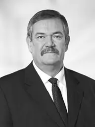 fénykép: parlament.hu Dr. Galambos Dénes