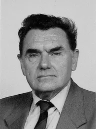 fénykép: parlament.hu Dr. Hasznos Miklós