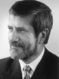 Dr. Kurucsai Csaba