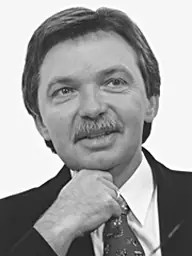 fénykép: parlament.hu Dr. Kékes Ferenc