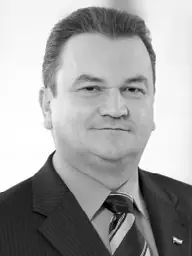 fénykép: parlament.hu Dr. Karakó László