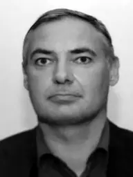 fénykép: parlament.hu Dr. Kiss János