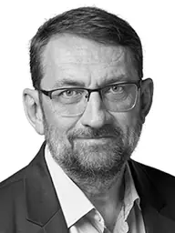 fénykép: parlament.hu Dr. Komáromi Zoltán