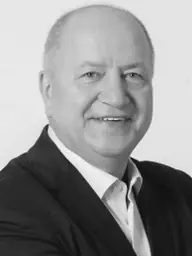 fénykép: parlament.hu Korózs Lajos