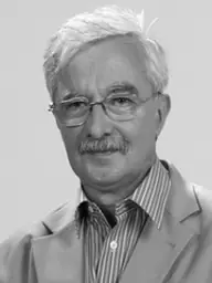 Dr. Lukács Tamás