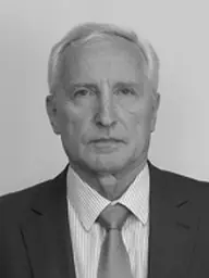Dr. Mikola István