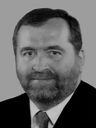 Mandur László