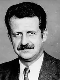 fénykép: parlament.hu Dr. Pásztor Gyula