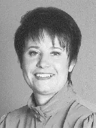 Dr. Pusztai Erzsébet