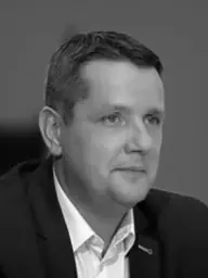 fénykép: parlament.hu Dr. Szakács László