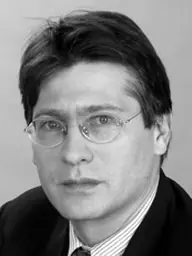fénykép: parlament.hu Dr. Szent-Iványi István
