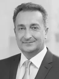 fénykép: parlament.hu Simon Róbert Balázs