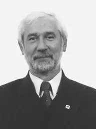 fénykép: parlament.hu Dr. Tompa Sándor