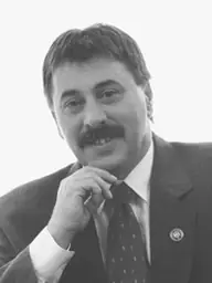 Dr. Toller László