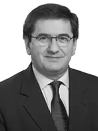 fénykép: parlament.hu Dr. Veres János